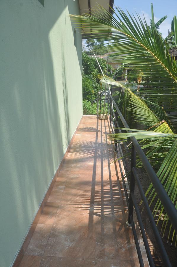 Nisadi Villa Bentota Kültér fotó
