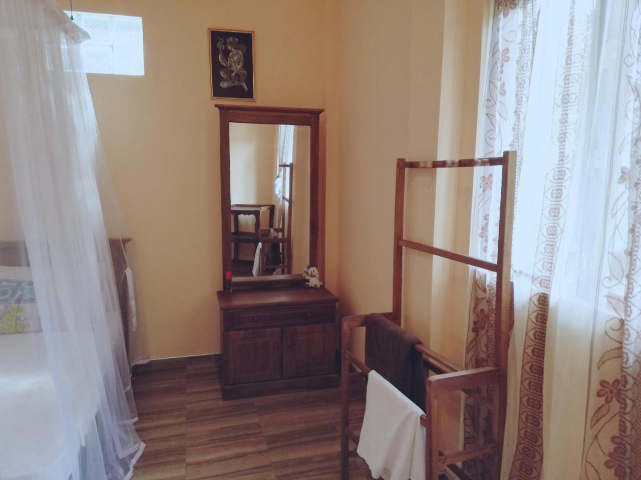 Nisadi Villa Bentota Kültér fotó