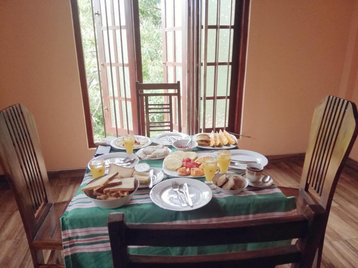Nisadi Villa Bentota Kültér fotó
